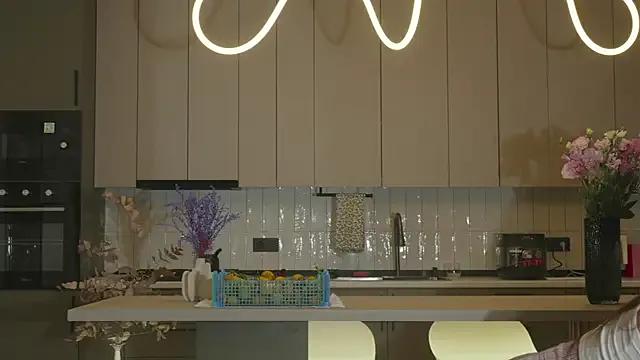 Freechat whisper_of_love on StripChat