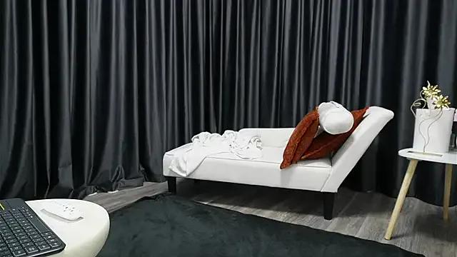 xJuliaax on StripChat