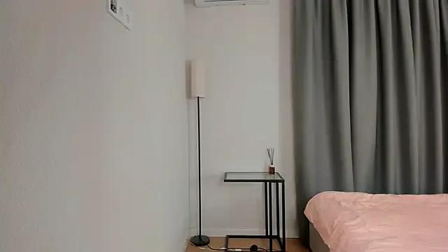 Xonalenei on StripChat