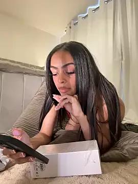 yasmingarcia — Start Sloppy Blowjob 