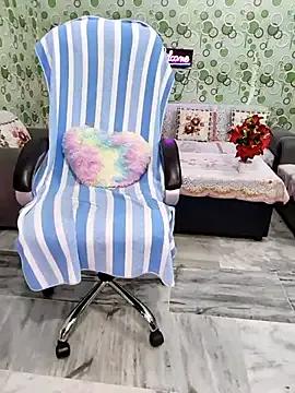 Freechat Your-Yashika on StripChat