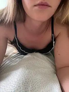 YourGreekAnna on StripChat