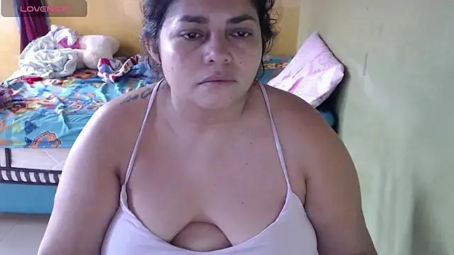 yulieth_bbw on StripChat