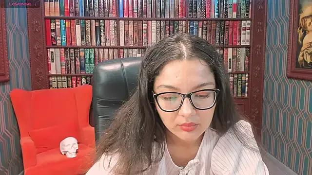 ZarifaBev on StripChat