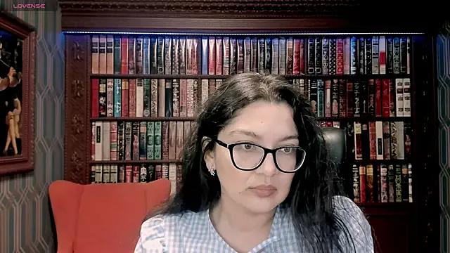 ZarifaBev on StripChat