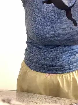 ZarifaBev on StripChat