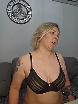 zarina3003 on StripChat